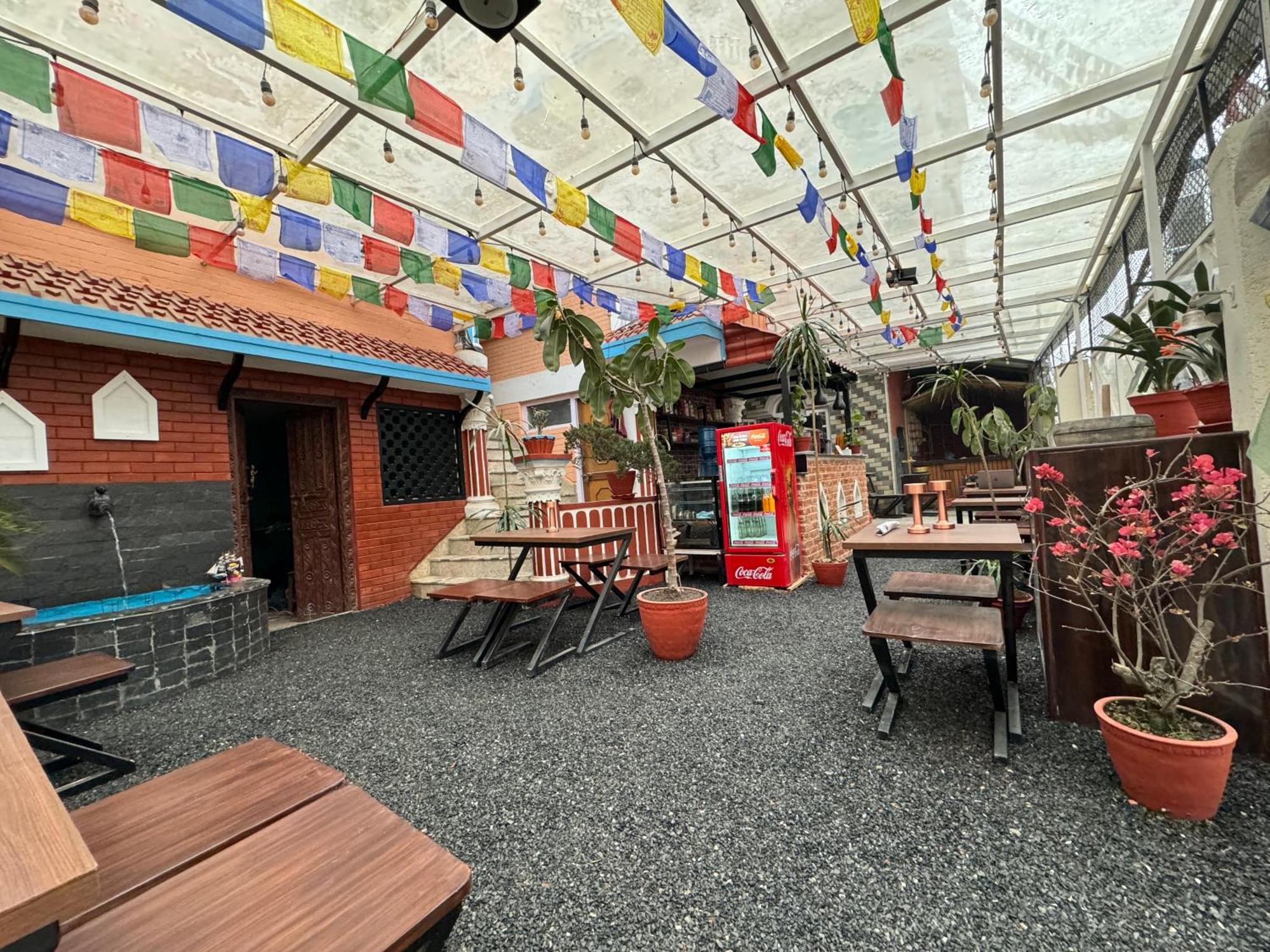 Hello Ktm Hostel Kathmandu Exterior foto